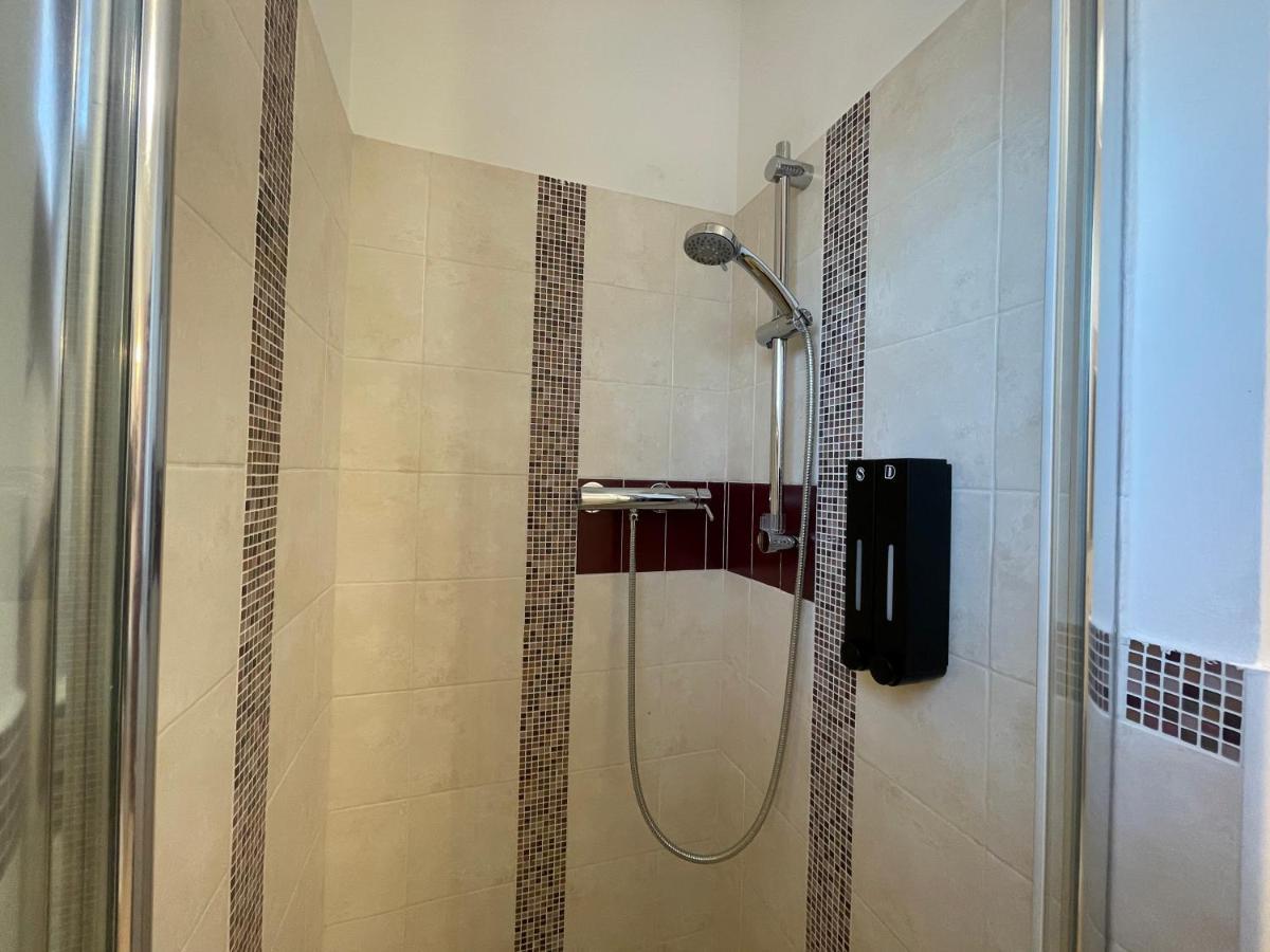Casa Katiu' Due Camere Indipendenti In Appartamento Di 83 Mq 라킬라 외부 사진